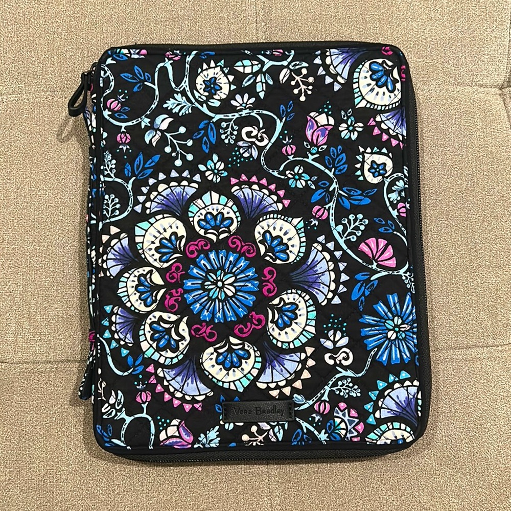 Vera Bradley Iconic Tablet Tamer Organizer “Bramble” NWT